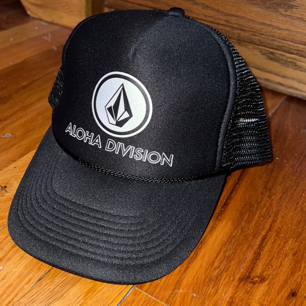 Trucker Volcom hat
